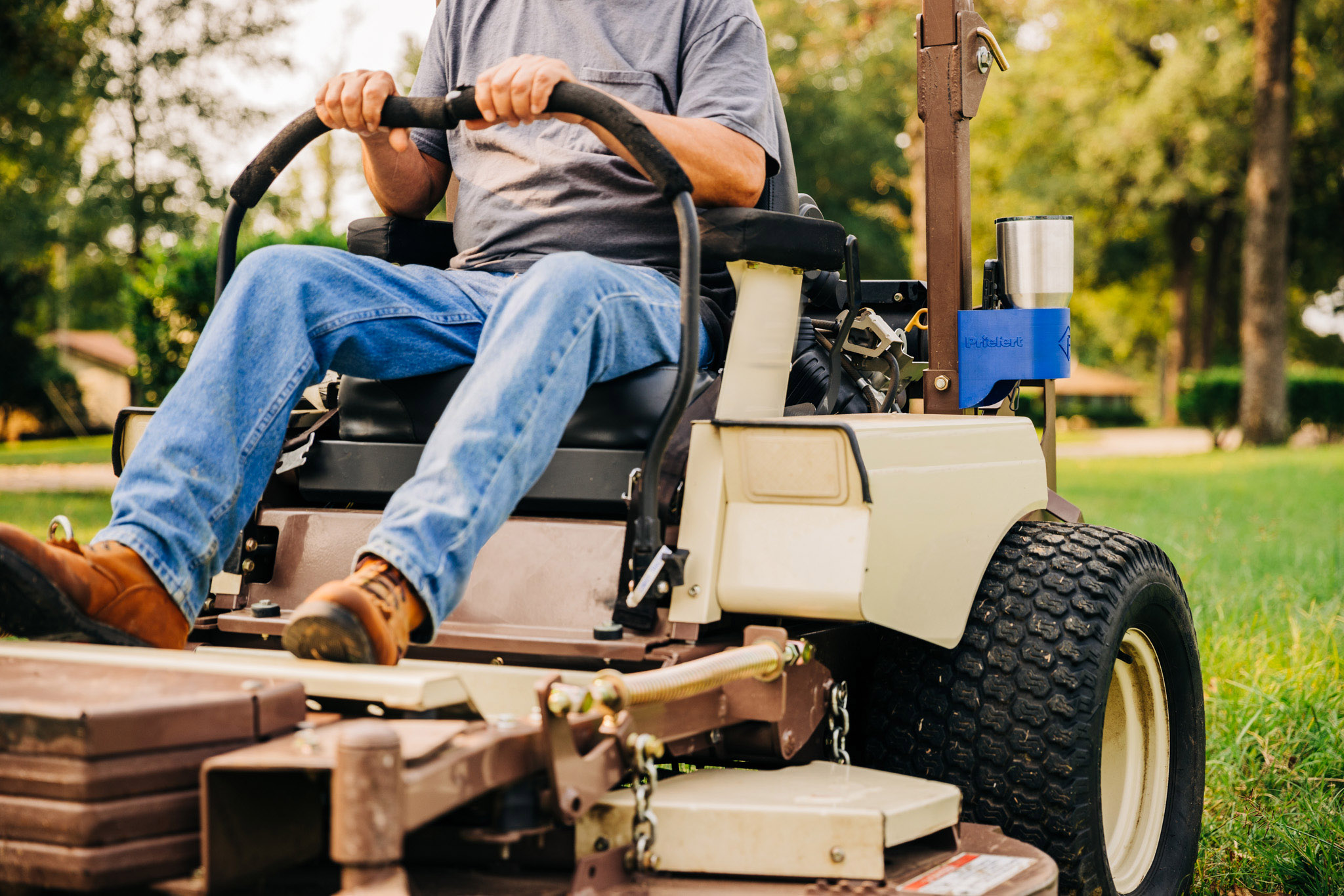 Cowboy Cupholder SR 3590 2.jpg